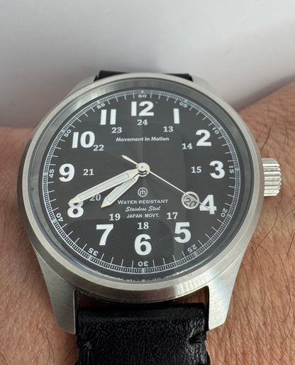 Movement in Motion – TiCTAC JDM Field Watch – Miyota Quarzwerk – revidiert im März 2026