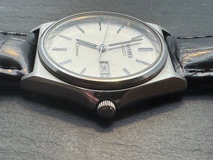 Seiko Chronos Quartz 8123-6130 (Juni 1976) – frühe japanische Quarzklassik in eleganter Linienführung