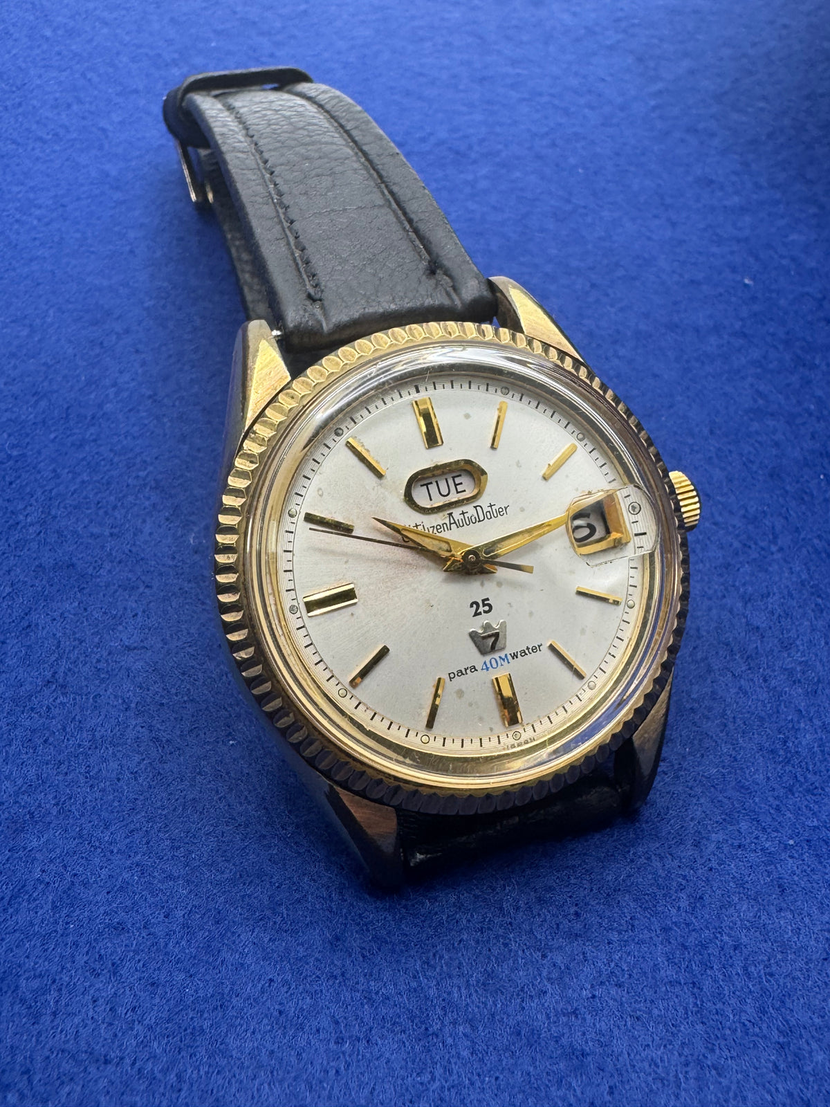 Citizen Auto Dater Seven 25 Jewels – Ref. AW14701 – 40,1 mm Gehäuse – Tag/Lupendatum - in Japan revidiert
