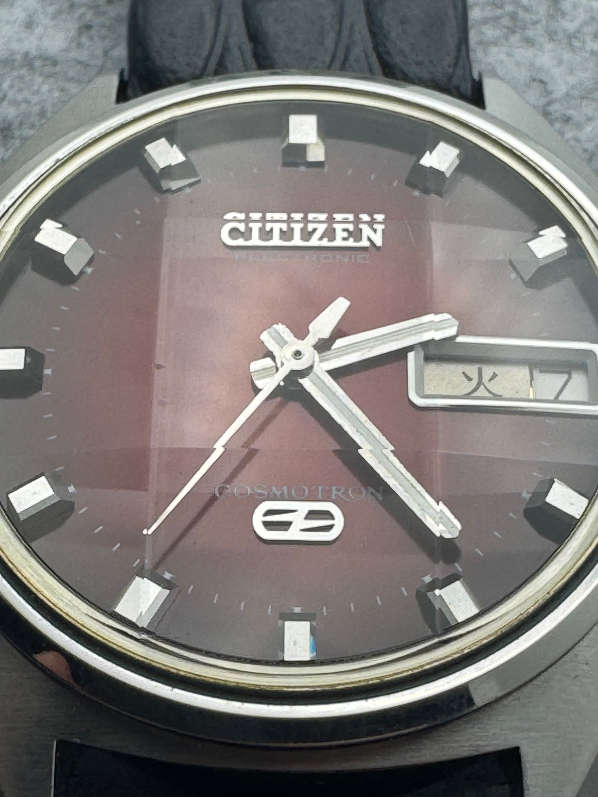 Citizen Cosmotron Electronic 7803-790553 – Burgundy Dial – April 1975 - freshly serviced