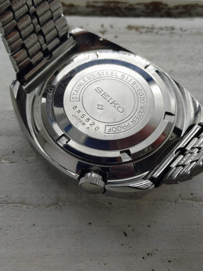Seiko 5 Sports 6119-6020 – Calibre 6119, 21 rubis, Suwa Seikosha – lunette interne via la couronne, « Water 70 Proof » – novembre 1968 – fraîchement révisée