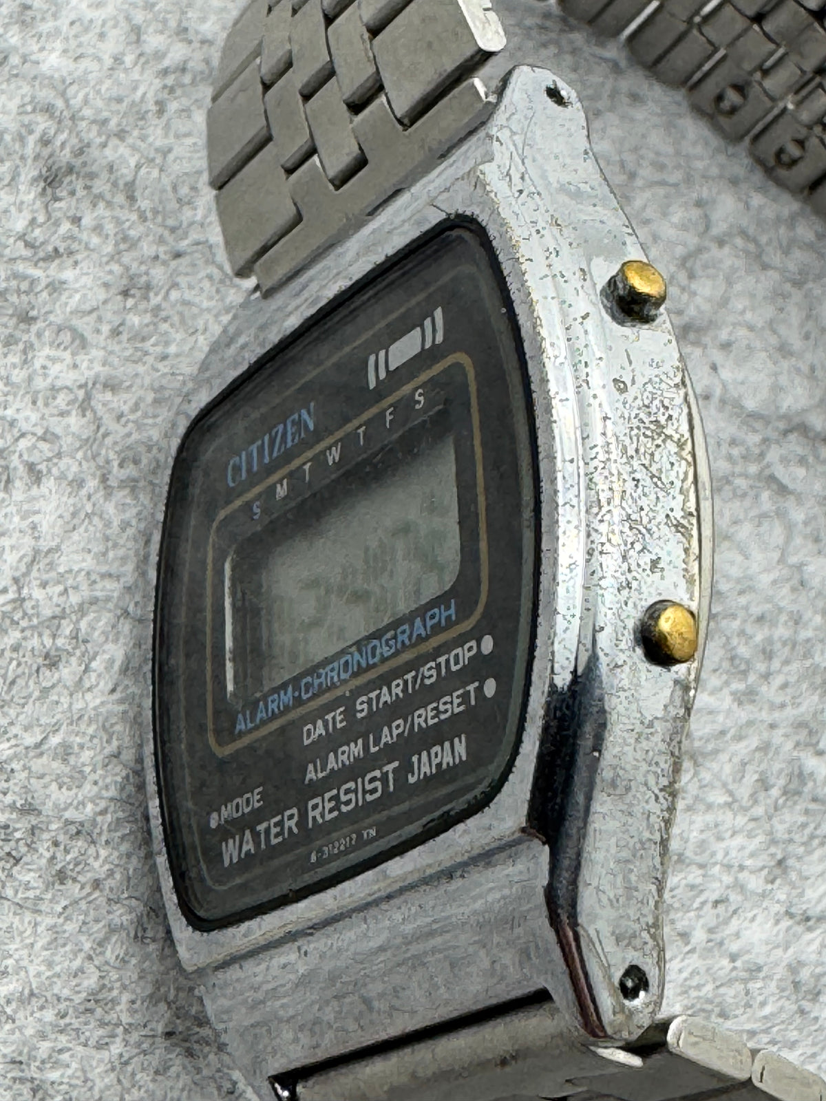 Citizen Alarm-Chronograph P080-312775 – digitale Citizen der 1980er Jahre – revidiert