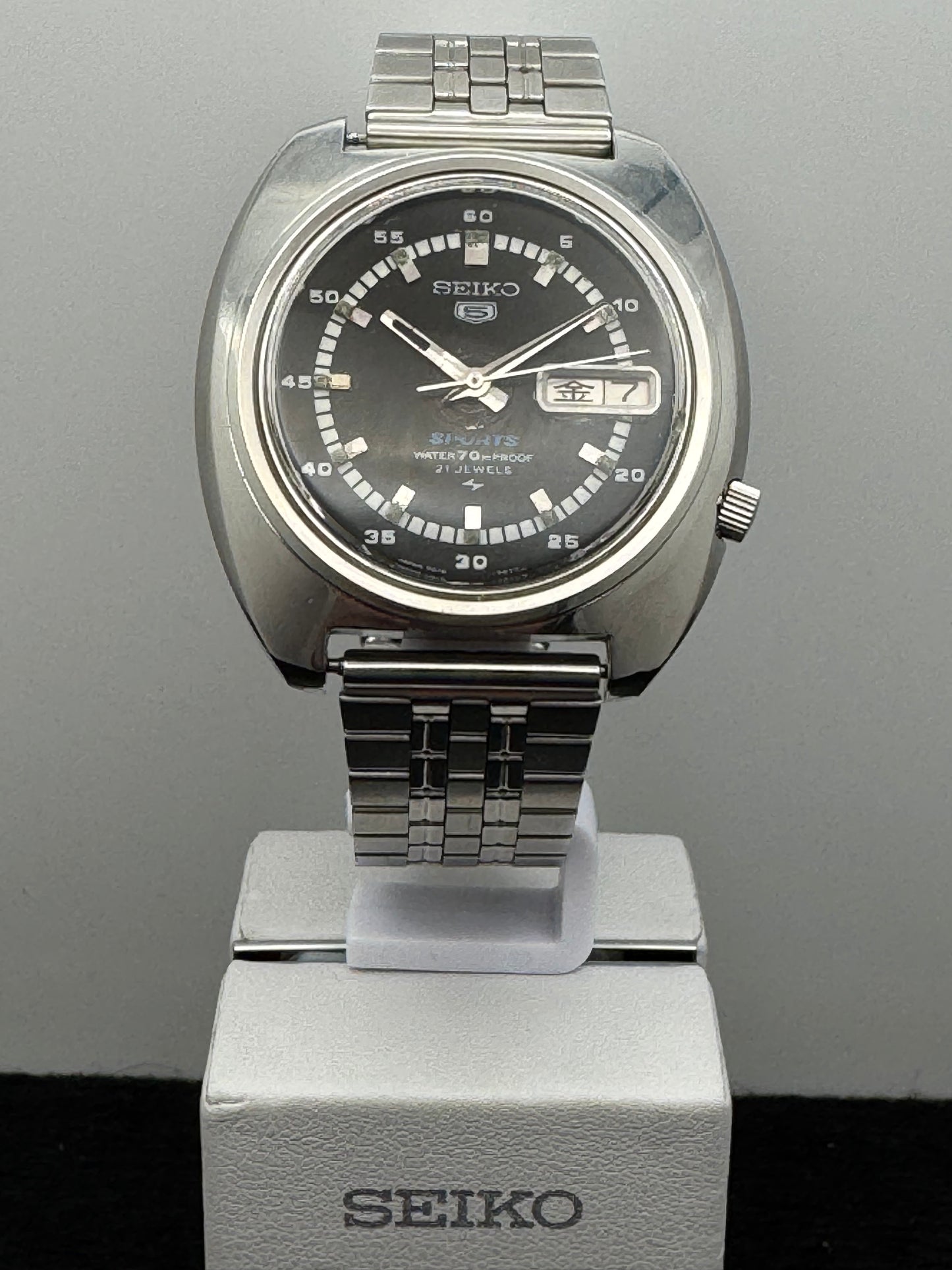 Seiko 5 Sports – Ref. 7019-7000 (November 1969, Japan)