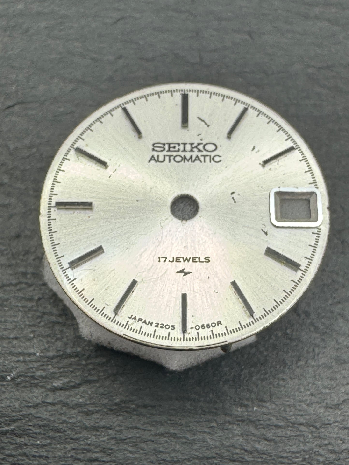 Seiko Replacement Dial – silver – Ladies' Automatic Caliber 2205 / 2205A (1 piece)