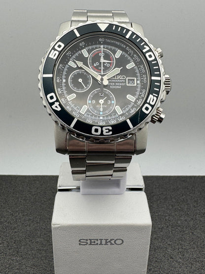 Seiko Chronograph 7T62-0CV0 (Japan, August 2005)