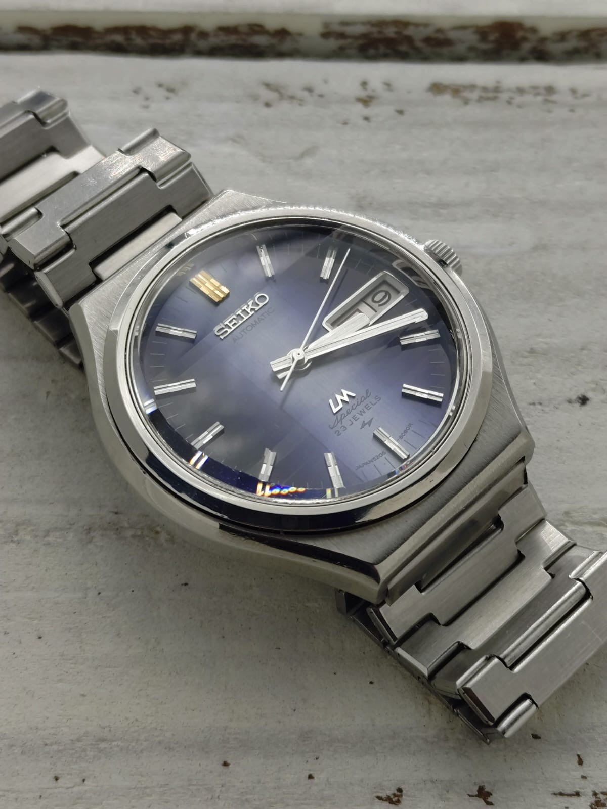 Seiko Lord Matic Special 5206-6090 – Calibre 5206, 23 rubis, Daini Seikosha – cadran bleu, verre minéral triple facette – novembre 1972 – fraîchement révisée