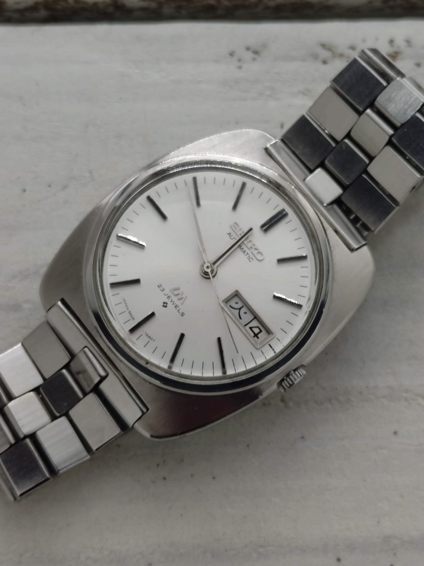 Seiko Lord Matic 5606-7130 – Dez. 1969 – Day-Date, Original-Stahlband, revidiert