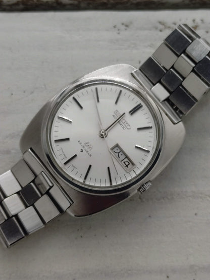 Seiko Lord Matic 5606-7130 – Dez. 1969 – Day-Date, Original-Stahlband, revidiert
