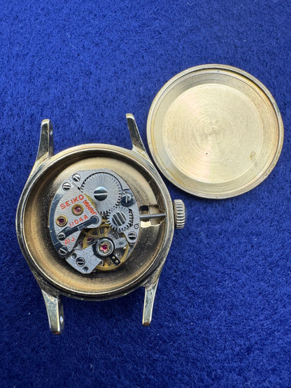 Seiko 1104A – 21 Jewels – Handaufzug Damenarmbanduhr (Dezember 1973)