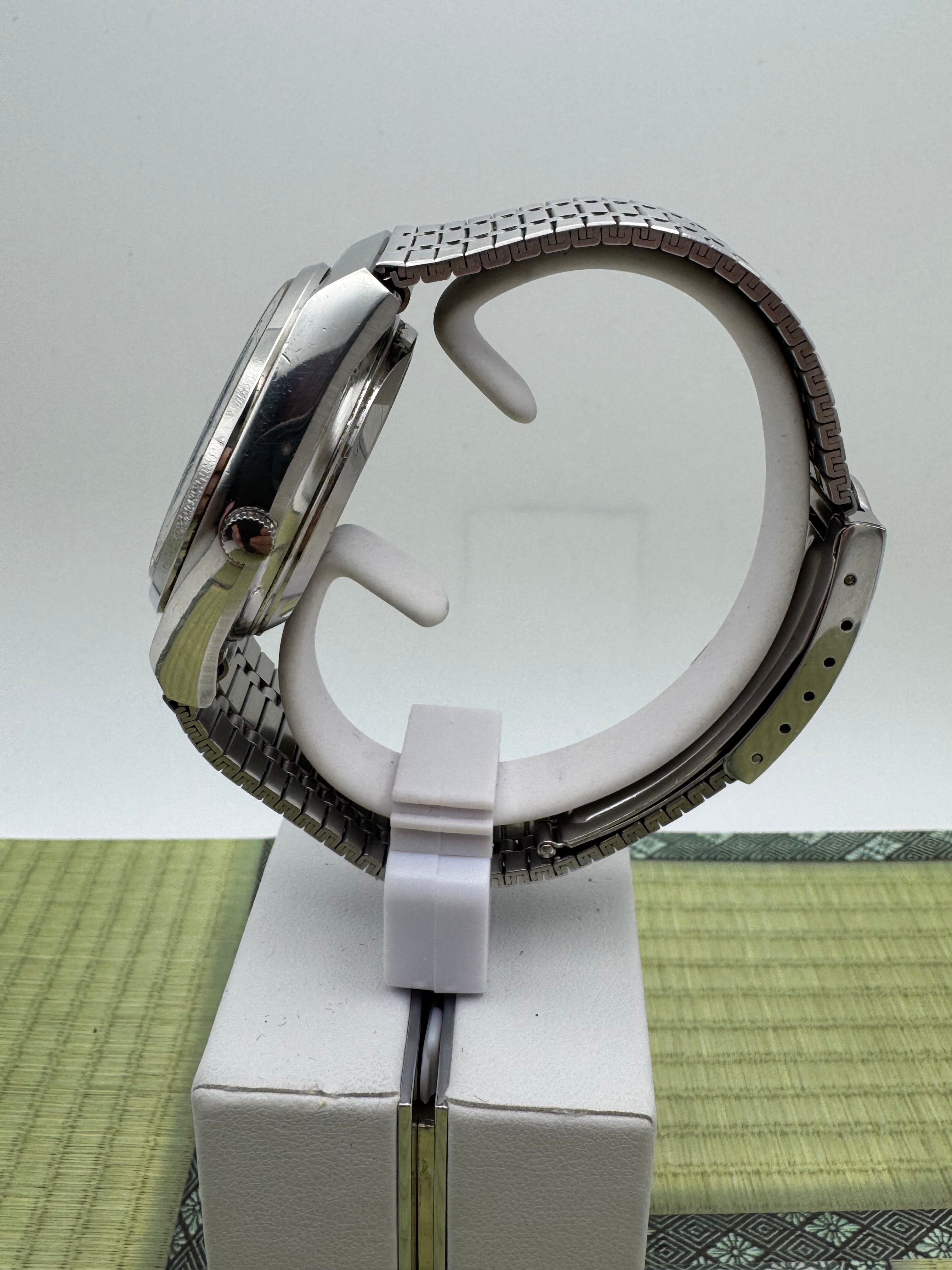 1976年製 【稼働品】セイコー TYPE II 腕時計 4623-8030 Seiko Quartz Type II (Ref. 4623-8030, October 1976) – Japanese