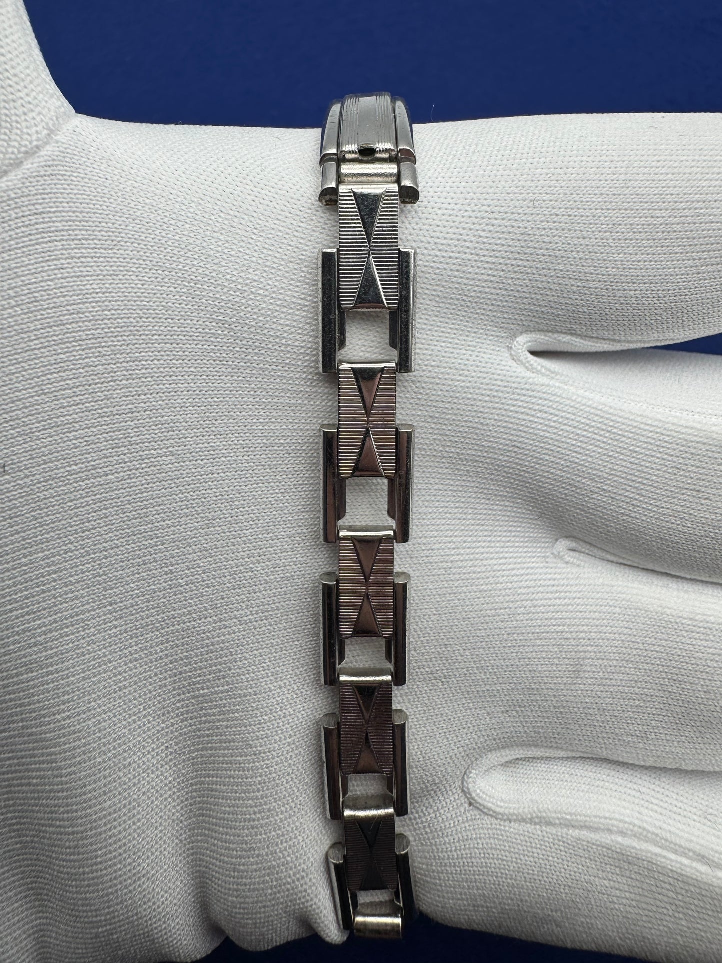 Seiko 1520-3080 – Vintage-Damenuhr (April 1975) vergoldet mit Stretchband