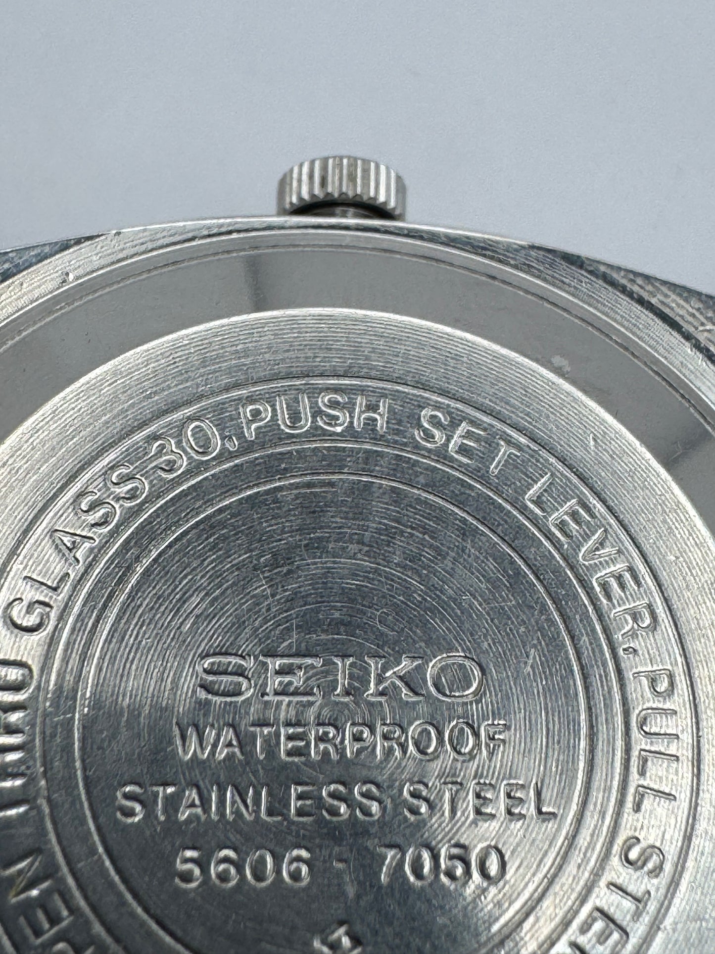Seiko Lord Matic Day-Date 5606-7050 – November 1969 – Kanji/Englisch, revidiert