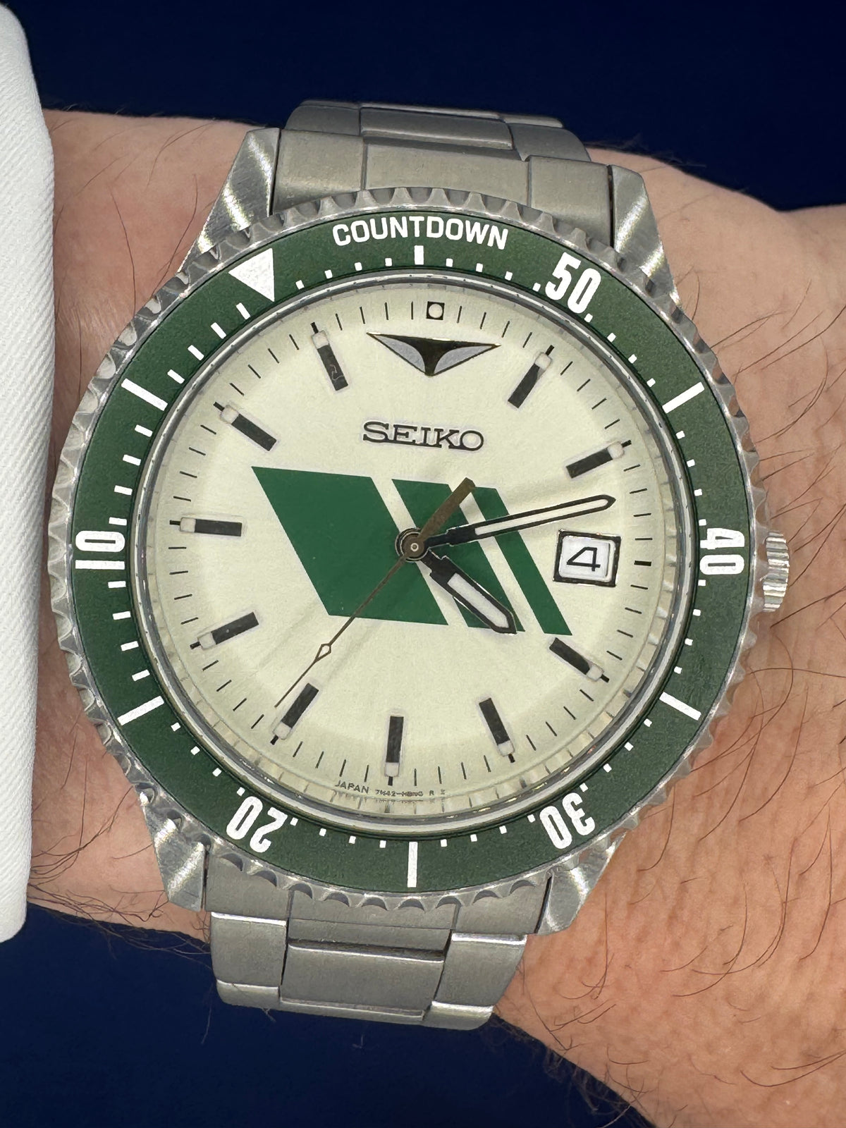 Seiko × JR Série 185 – limitée à 300 exemplaires, n° 264 – Réf. 7N42-HBE0 – Bracelet d'origine