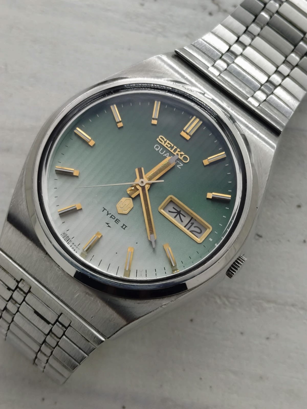 Seiko Quartz Type II – Réf. 4623-8030 – Calibre 4623, Daini Seikosha – cadran dégradé vert – janvier 1977