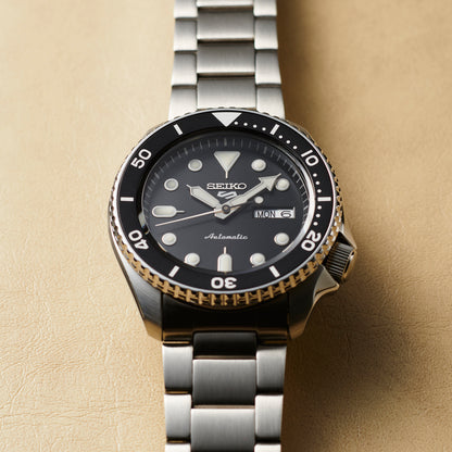 Seiko 5 Sports SRPD55K1 – SKX Series Automatik, Schwarz