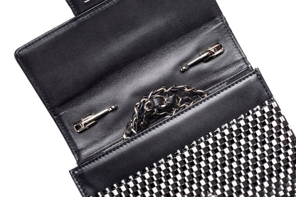 INDEN Cross-Body Bag Rectangle „Rippleal“ – BK x WH