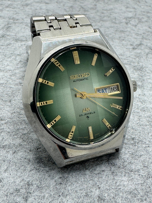 Seiko Lord Matic 5606-8110 – Automatic – July 1975 – green textured dial – freshly serviced