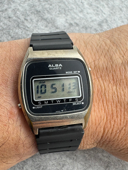 ALBA Quartz Y723-4000 – Juni 1989 - digitale Seiko-Zweitmarke mit Displaybeleuchtung – revidiert