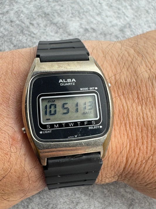 ALBA Quartz Y723-4000 – Juni 1989 - digitale Seiko-Zweitmarke mit Displaybeleuchtung – revidiert