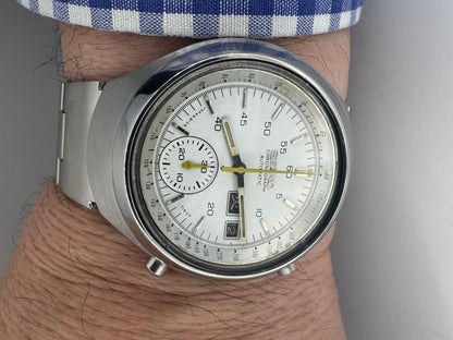 Seiko 6139 "Helmet" Automatic Chronograph – very rare white variant with yellow indices – fully serviced (2026) – original Seiko steel bracelet – non-model-correct case back
