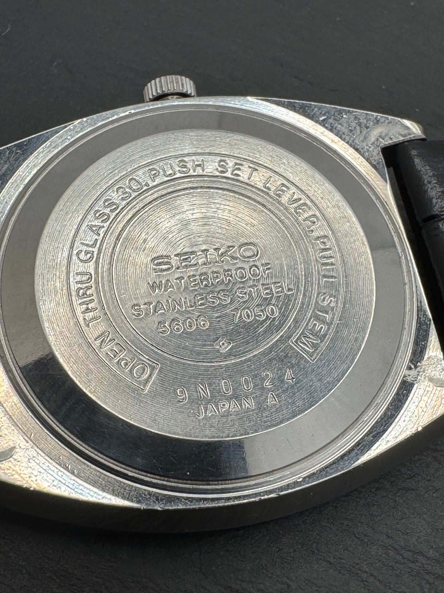 Seiko Lord Matic Day-Date 5606-7050 – November 1969 – Kanji/Englisch, revidiert