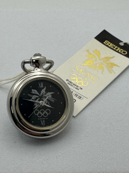 Seiko Pins-Watch Olympic Winter Games Nagano 1998 – Ref. Y136-6F50 – unworn with box