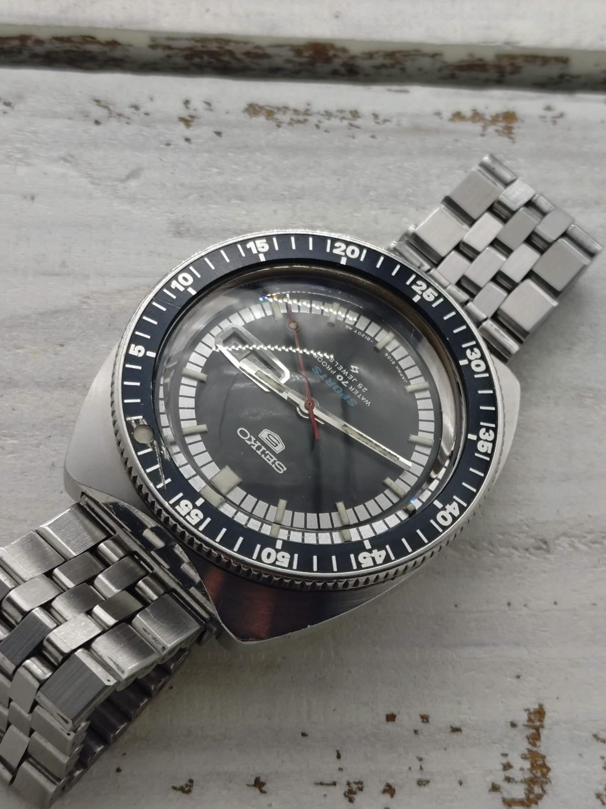 Seiko 5 Sports 6106-8120 – Kaliber 6106, Suwa Seikosha – drehbare Lünette, „Water 70 Proof" – September 1968 – frisch revidiert