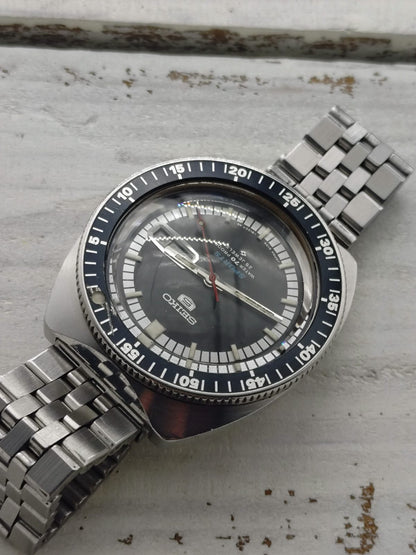 Seiko 5 Sports 6106-8120 – Kaliber 6106, Suwa Seikosha – drehbare Lünette, „Water 70 Proof" – September 1968 – frisch revidiert
