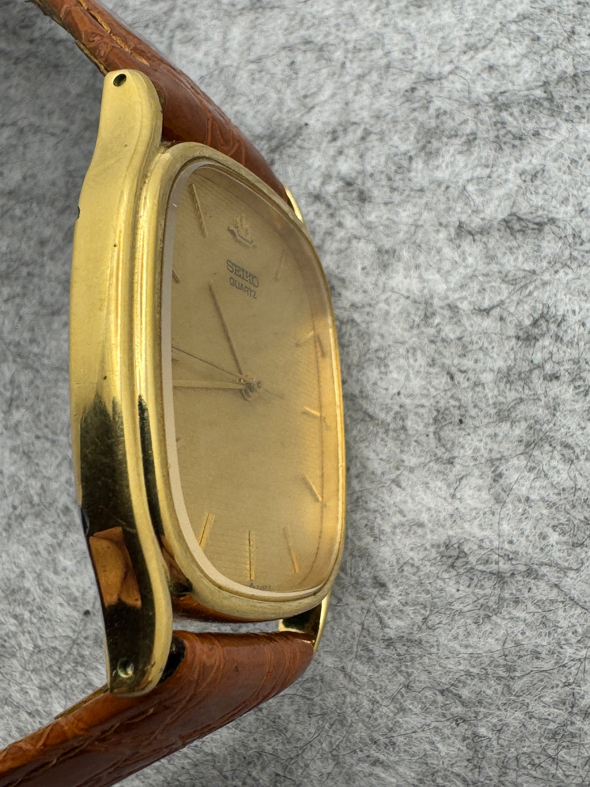 Seiko Galaxy Quartz Ref. 5Y31-5160 – July 1989 – Cushion Case with Guilloche Dial
