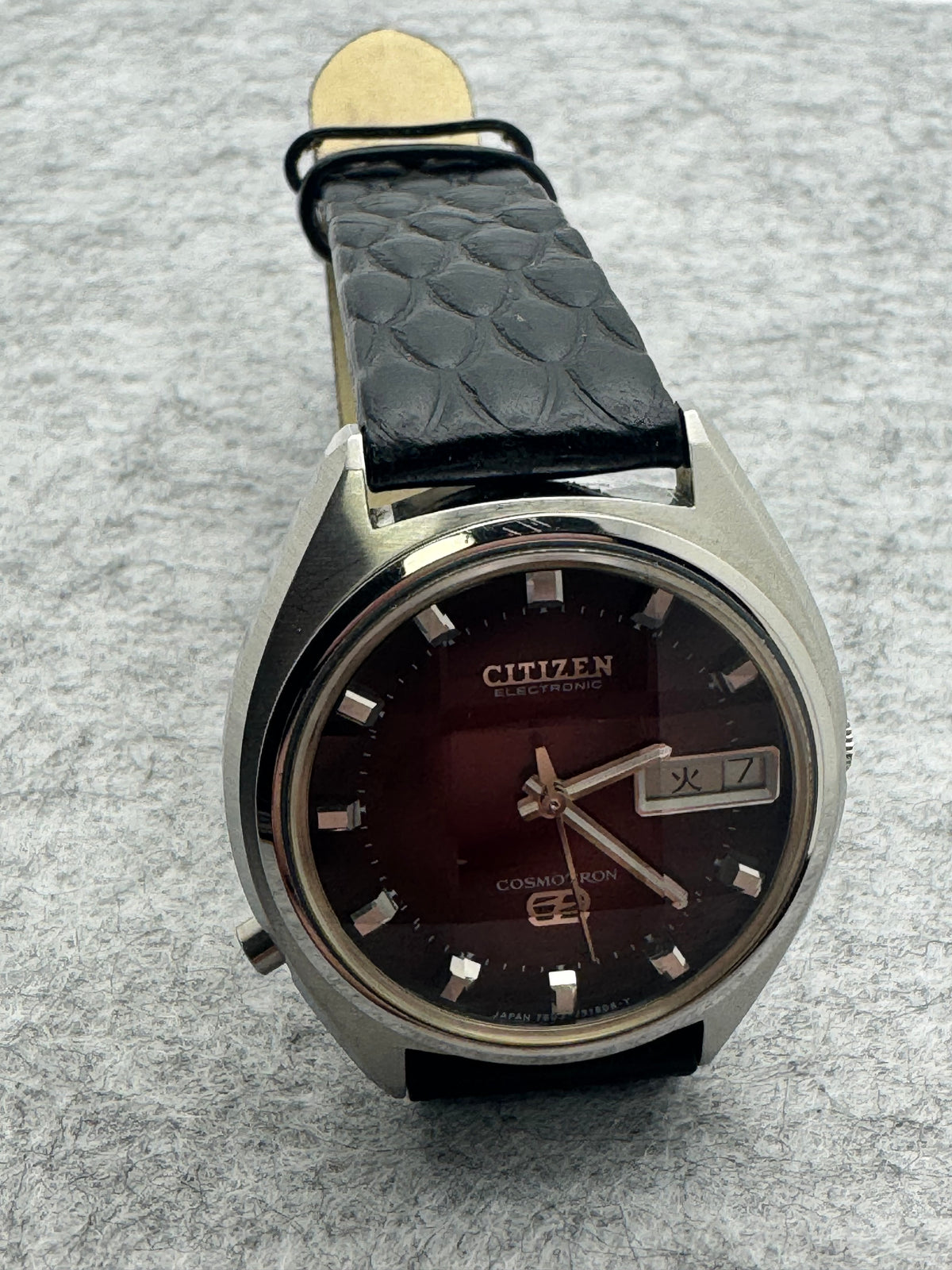 Citizen Cosmotron Electronic 7803-790553 – Burgundy Dial – April 1975 - freshly serviced