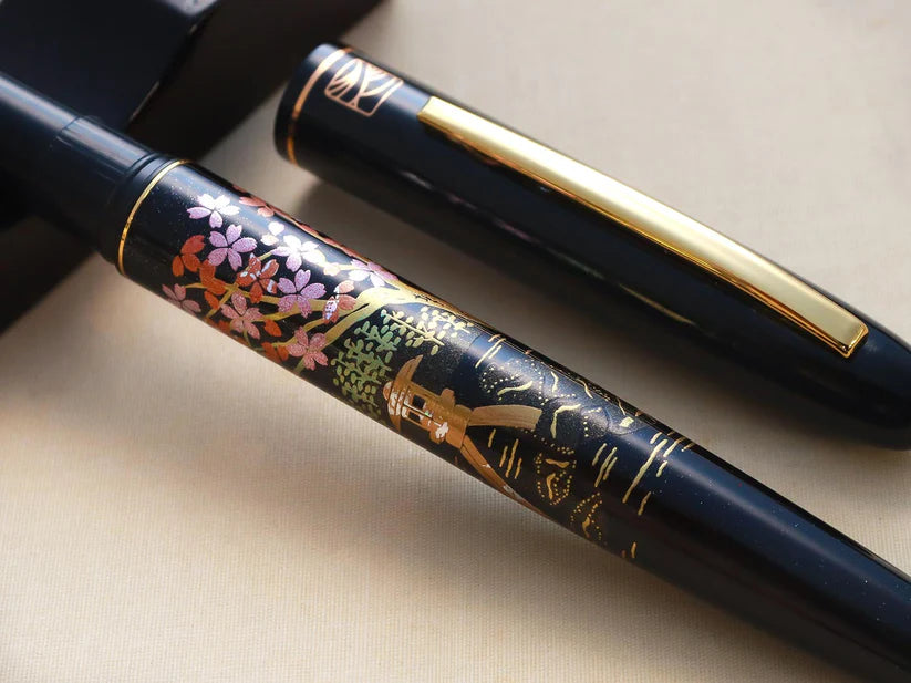 Kuretake Kindai Maki-e – Sakura no Sono