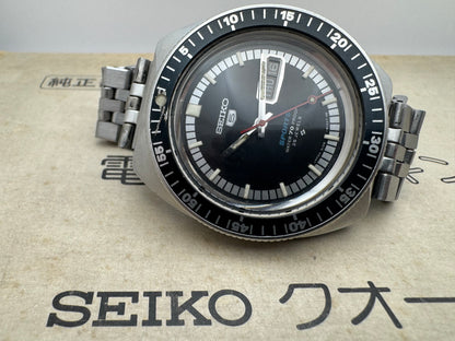 Seiko 5 Sports 6106-8120 – Kaliber 6106, Suwa Seikosha – drehbare Lünette, „Water 70 Proof" – September 1968 – frisch revidiert