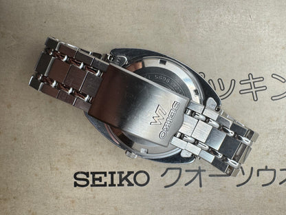Seiko Lord Matic 5606-7230 – Calibre 5606, 25 rubis, Suwa Seikosha – cadran bleu, verre à neuf facettes, bracelet en acier d'origine – août 1972 – révisée récemment