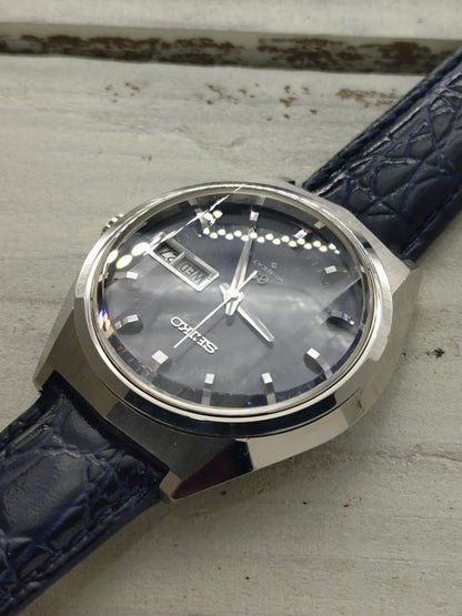 Grand Seiko 61GS Hi-Beat – Ref. 6146-8050 – Caliber 6146A, 36,000 vph, Suwa Seikosha – blue-grey dial, faceted crystal – May 1972 – freshly serviced