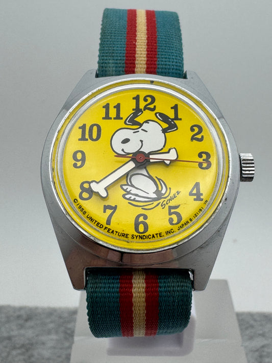 Citizen Snoopy / Peanuts – early 70s Ref. 4-120418 – Mechanical Hand-Wound – Bone Hands – Vintage Japan