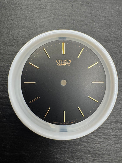 Citizen Original Dial 3630-363407 "Citizen Quartz" (Black/Gold, applied indices) – NOS