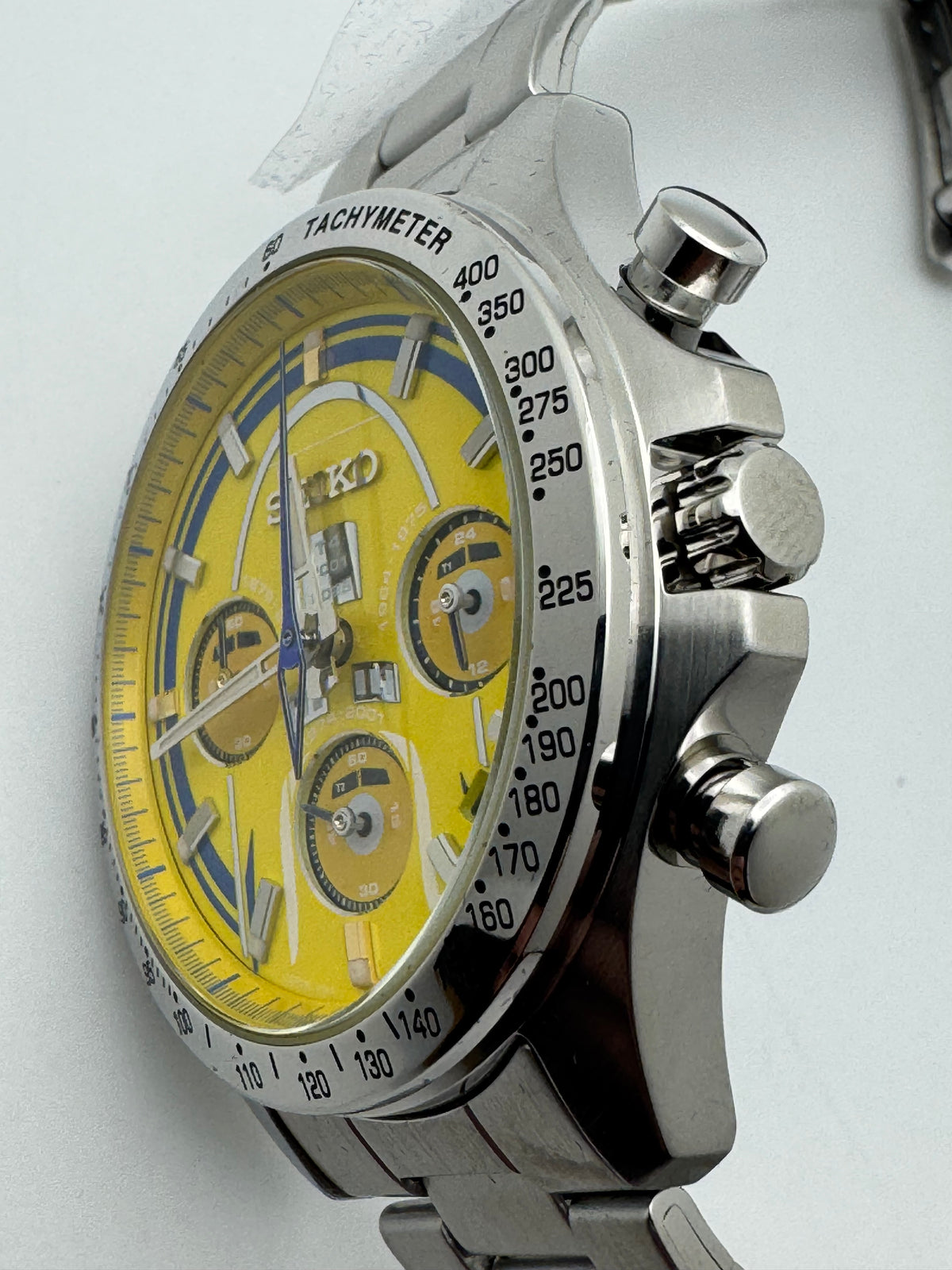 Seiko × Shinkansen Class 923 „Doctor Yellow T4 – Last Run" – Gedenkchronograph Nr. 4244 von 5.000 – ungetragen mit Box und Zertifikat