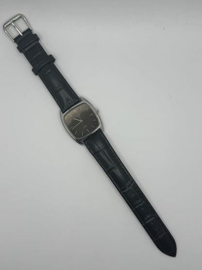 Ricoh Riquartz Vintage Dress Watch – Cushion Case – Black Dial – 1970er Jahre / Japan