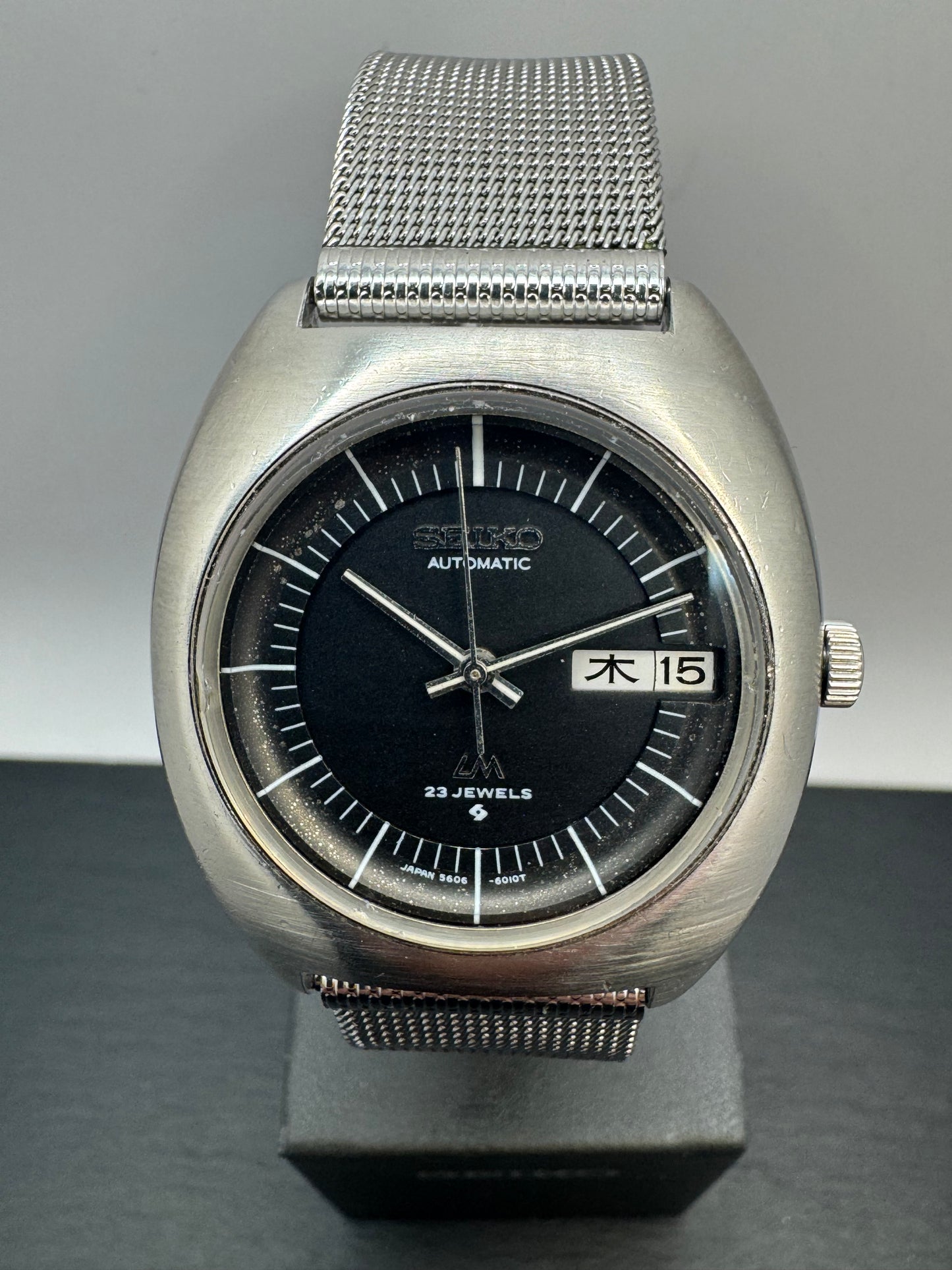 Seiko Lord Matic 5606-6000 – Aug. 1972 – schwarzes Dial, Day-Date, revidiert