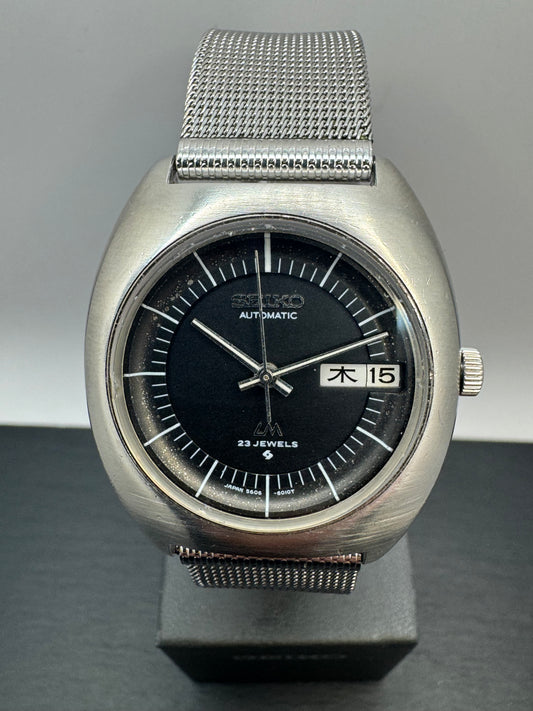 Seiko Lord Matic 5606-6000 – août 1972 – cadran noir, jour et date, révisée