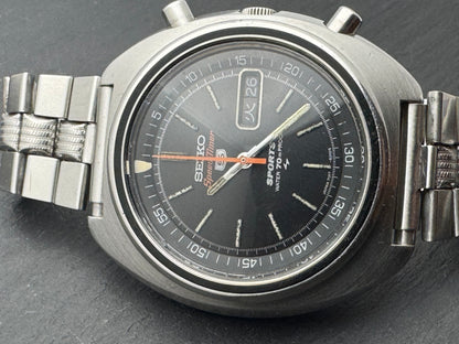 Seiko 5 Sports JDM Speed-Timer 7017-6010 – Caliber 7017, flyback chronograph with inner bezel, Daini Seikosha – February 1971 – freshly serviced