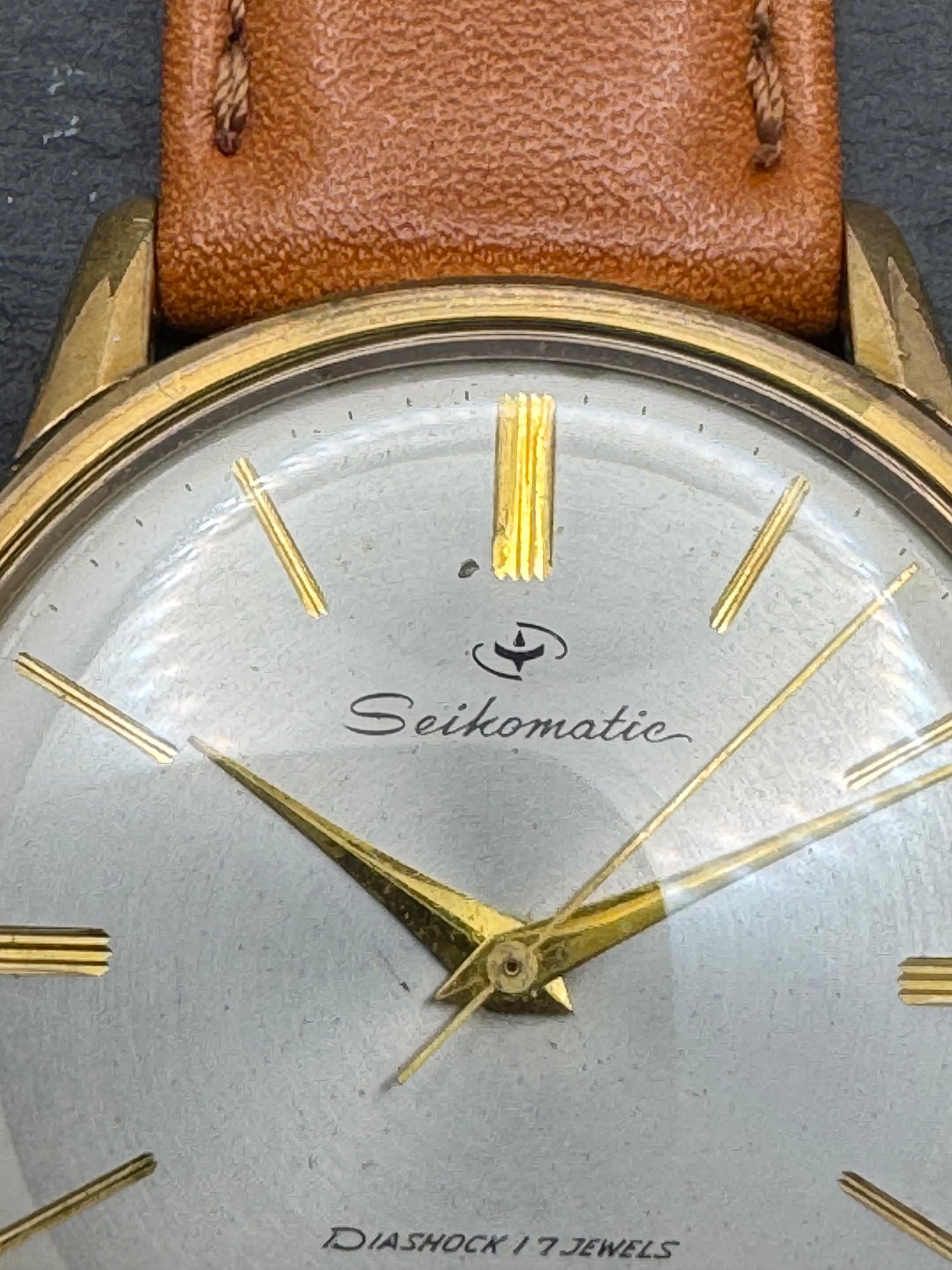 Seiko Seikomatic Ref. 15007DE, goldplattiert, frisch in Japan revidiert, mit NOS-Lederband, frühe 60er Jahre