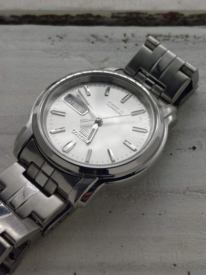 Seiko 5 Automatic SNKL81 (7S26-03S0) -ca. 2005-2010 – Silbernes Sunburst-Zifferblatt & Tag/Datum – 21 Jewels, Made in Japan