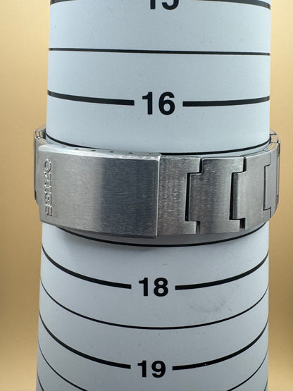 Seiko Bell-Matic (Oktober 1977) – mechanische Alarmuhr mit ikonischem Gold-Zifferblatt