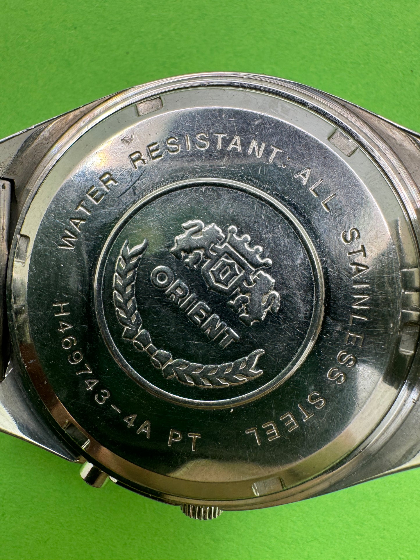 ORIENT Automatic – Referenz M469743-4A PT Seltene Day-Date-Kalenderuhr mit Mehrsprach-Kalender | revidiert in Japan