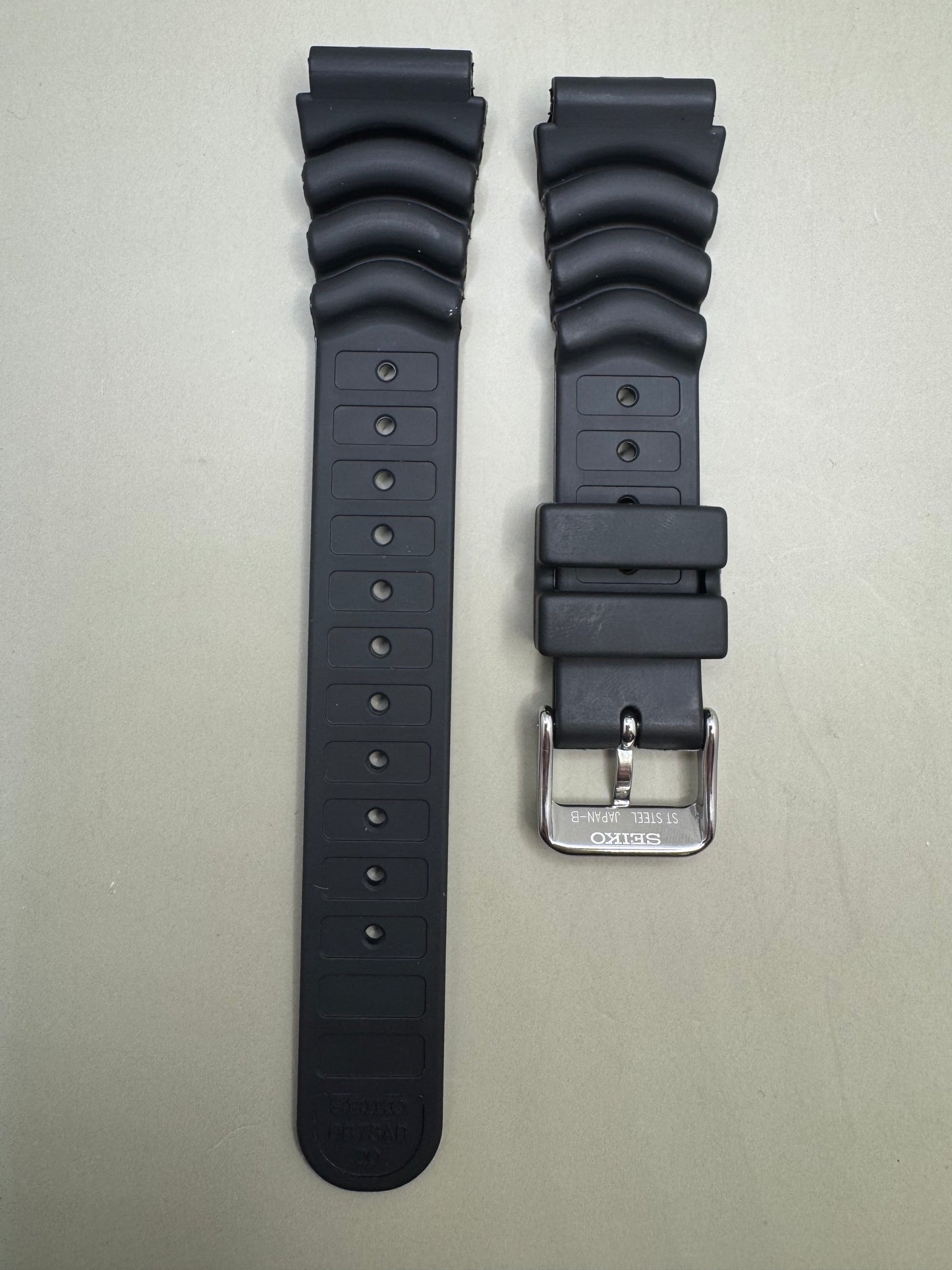 Original Seiko Diver-Armband DB73BP (20–18 mm) – schwarz (JDM)