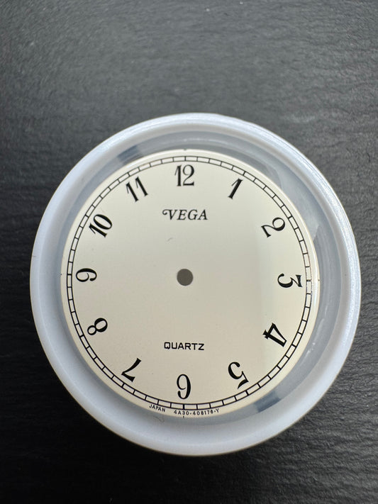 Citizen Original Dial 4A30-408176 "VEGA" (round, cream/railroad) – NOS