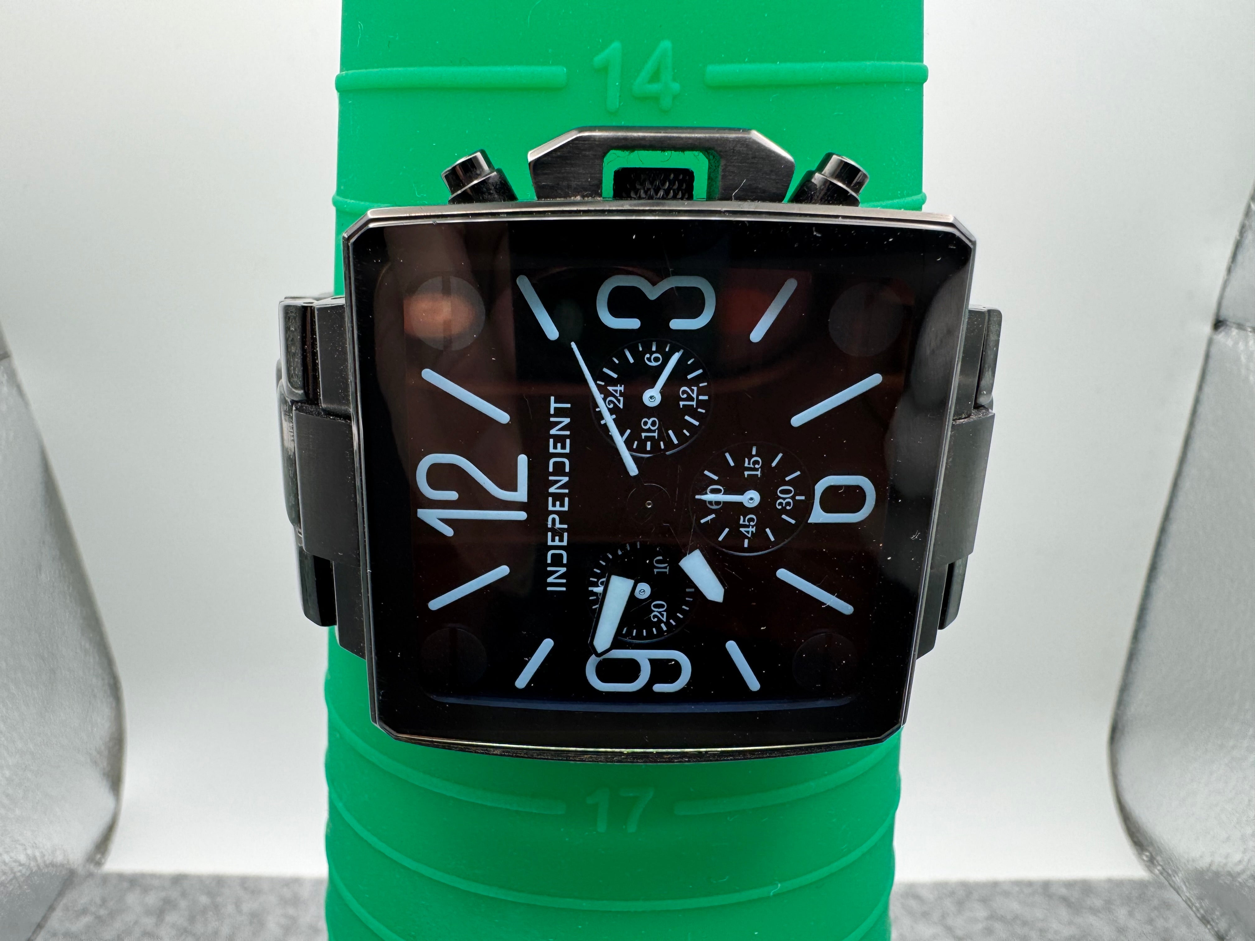 INDEPENDENT Chronograph J520-003473-01 – Square Series (Japan Mov