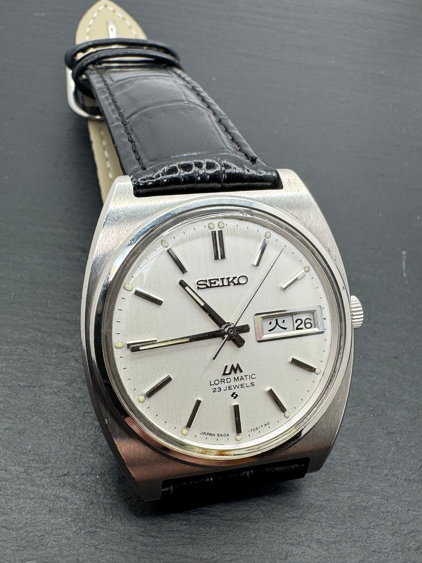 Seiko Lord Matic Day-Date 5606-7050 – November 1969 – Kanji/Englisch, revidiert