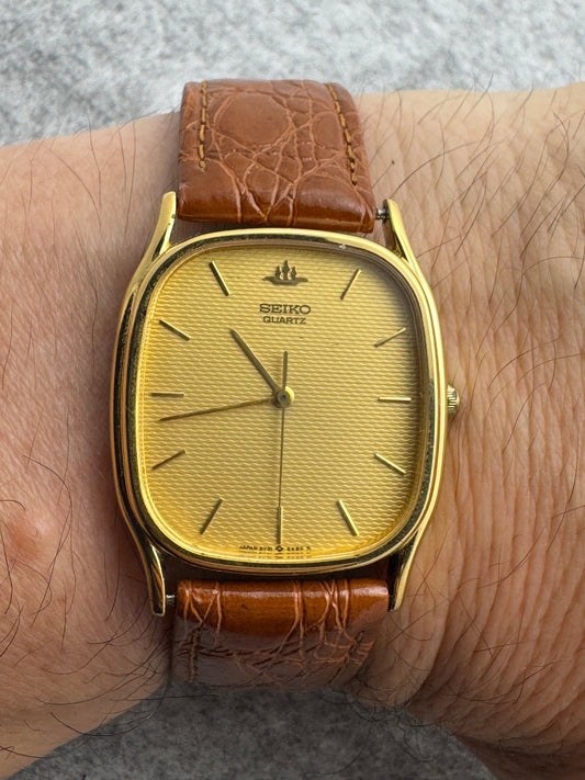 Seiko Galaxy Quartz Ref. 5Y31-5160 – July 1989 – Cushion Case with Guilloche Dial